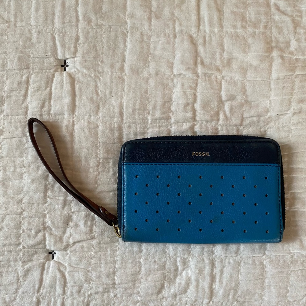 Fossil Wristlet - Blue